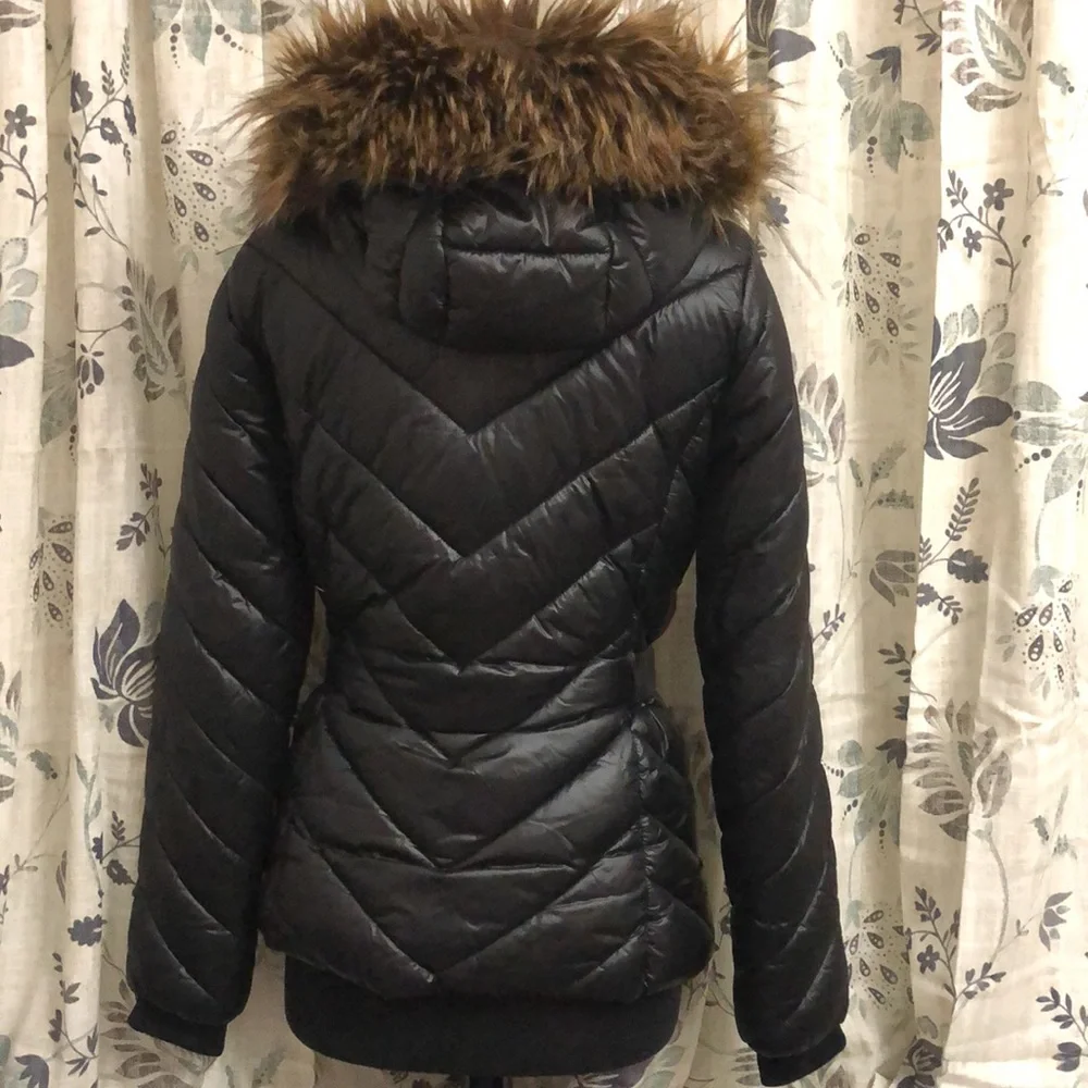 H&M Shiny Puffer Jacket - Picture 2 of 7